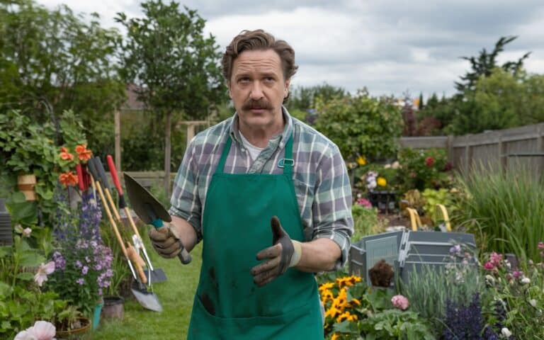 Il giardiniere rivela un trucco gratuito e facile per far prosperare le piante: “Devi usare quello che hai”